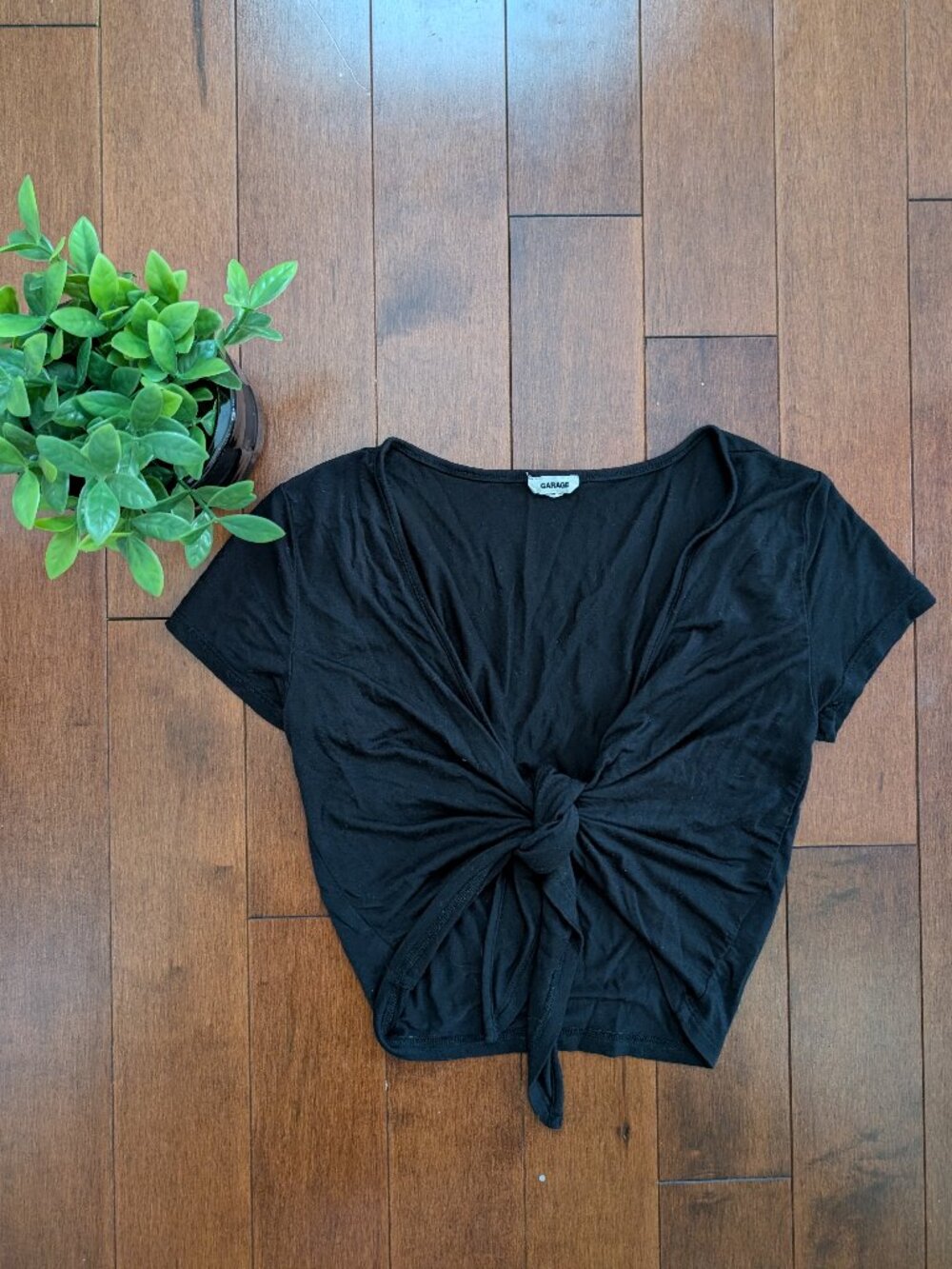 4/$25 GARAGE BACK TIE CROP TOP